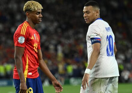L&rsquo;Espagne bat la France 5-4 dans une demi-finale palpitante de la Ligue des Nations