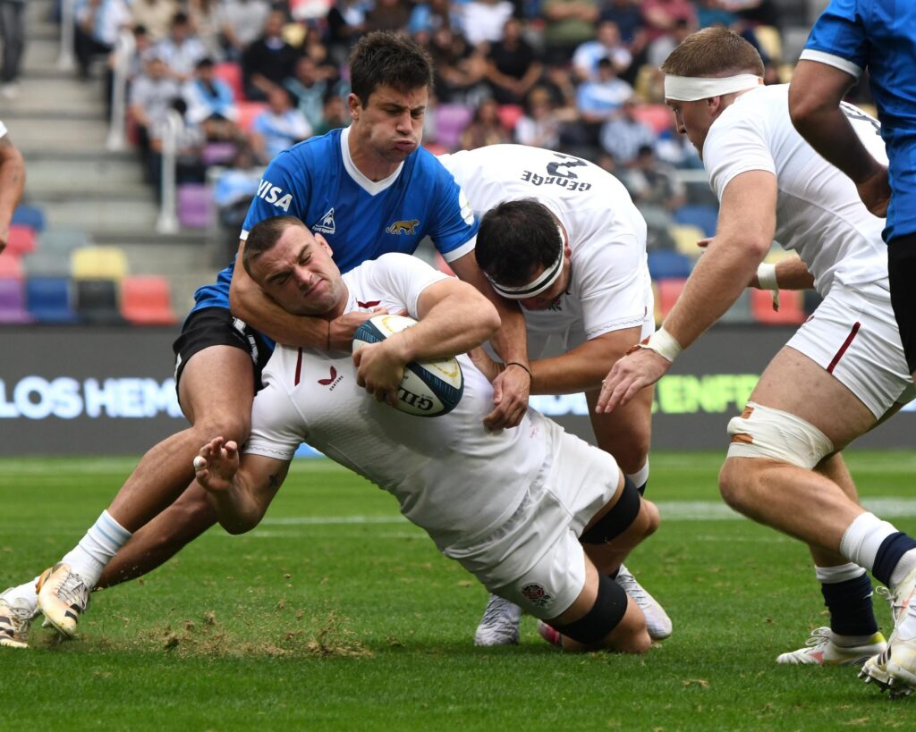 Les joueurs anglais critiquent les exigences de voyage du Championnat des Nations