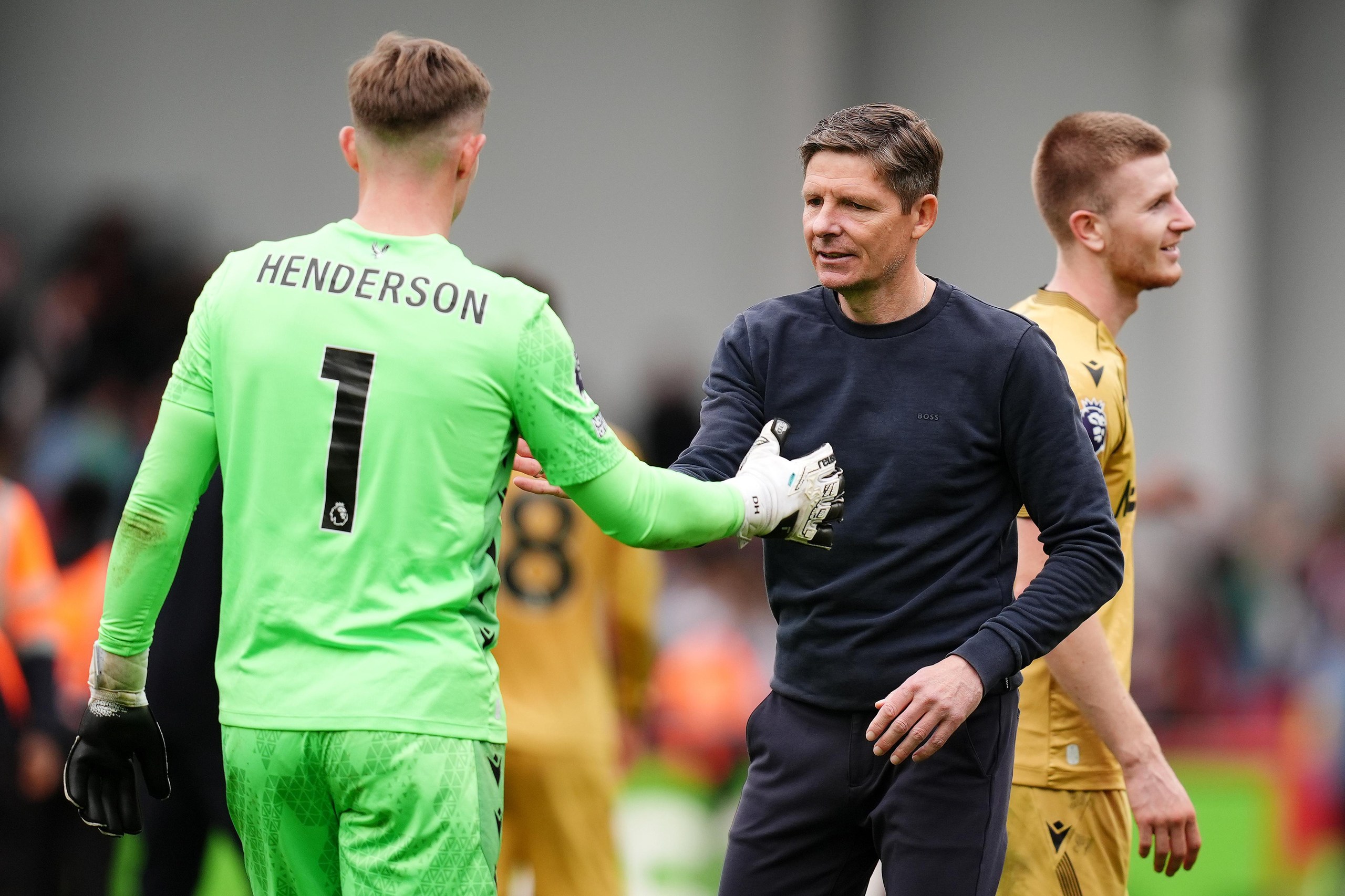Dean Henderson and Oliver Glasner greet one another post-match