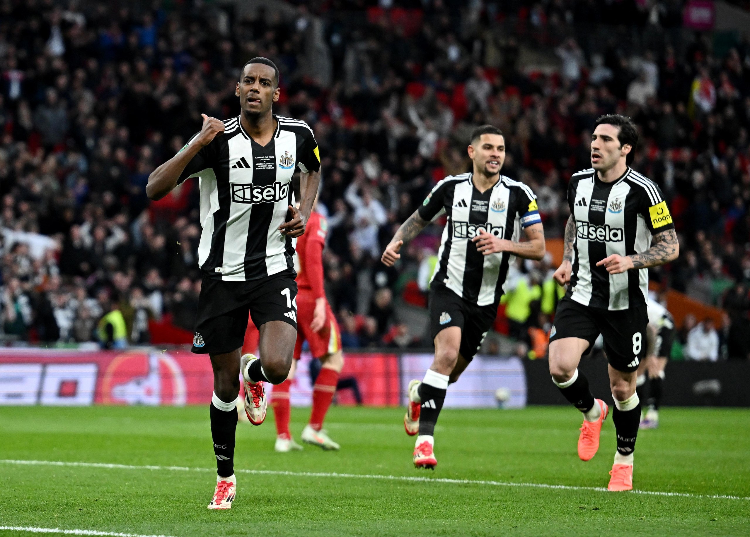 Alexander Isak celebrates scoring