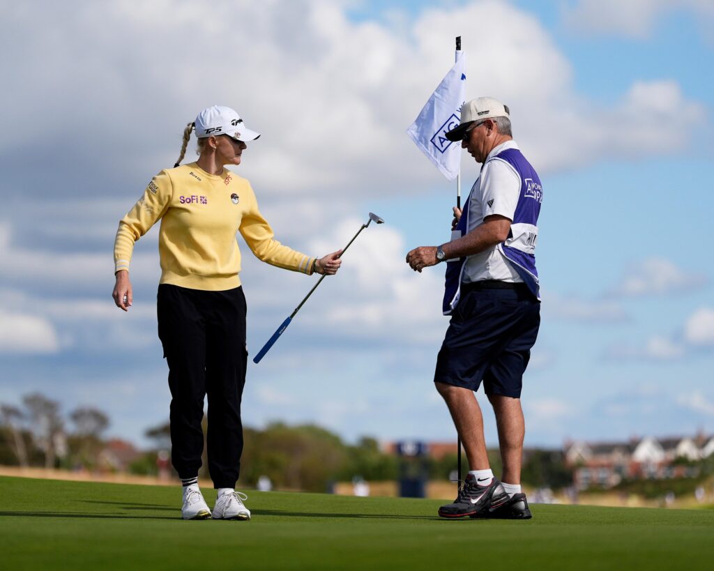 Charley Hull défend son canular sur des cartes à gratter après les critiques
