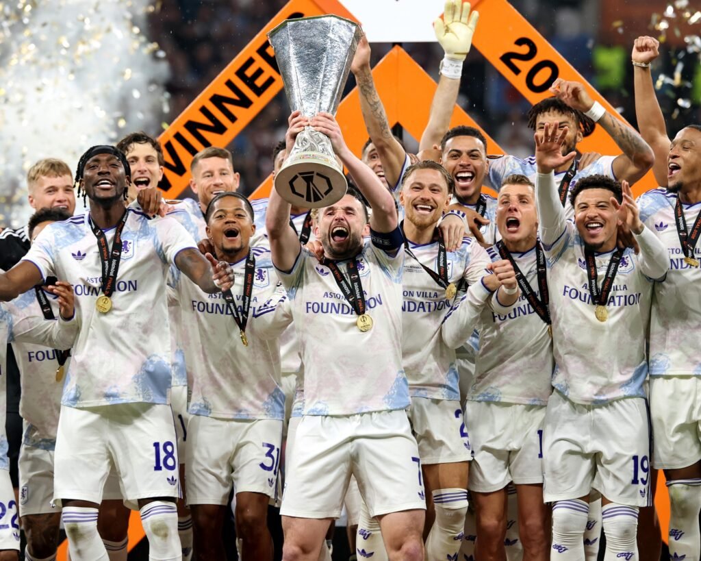 Aston Villa triomphe face à Freiburg 3-0 et remporte le titre de la Ligue Europa 2026