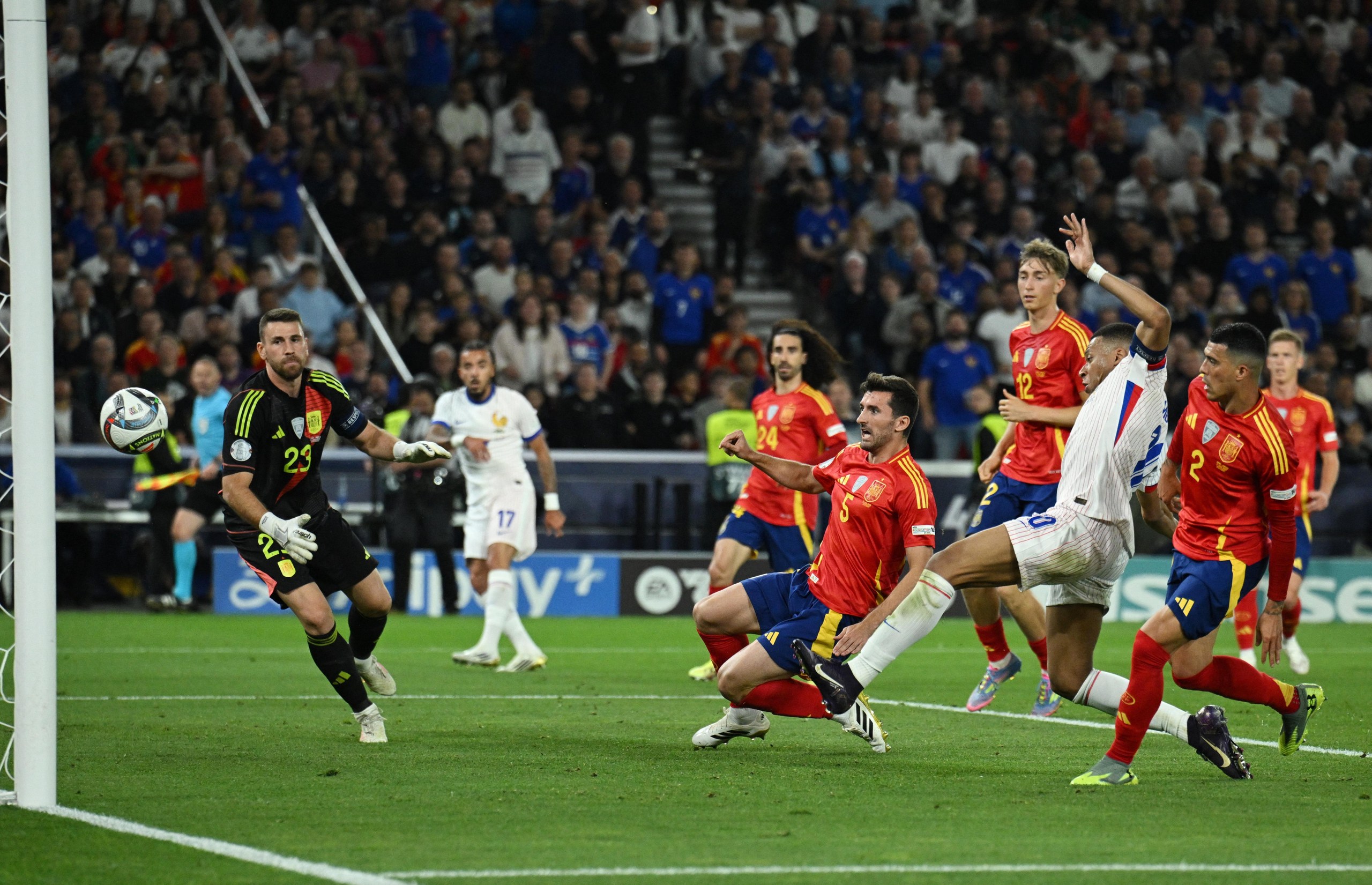 Dani Vivian puts into his own net. 
