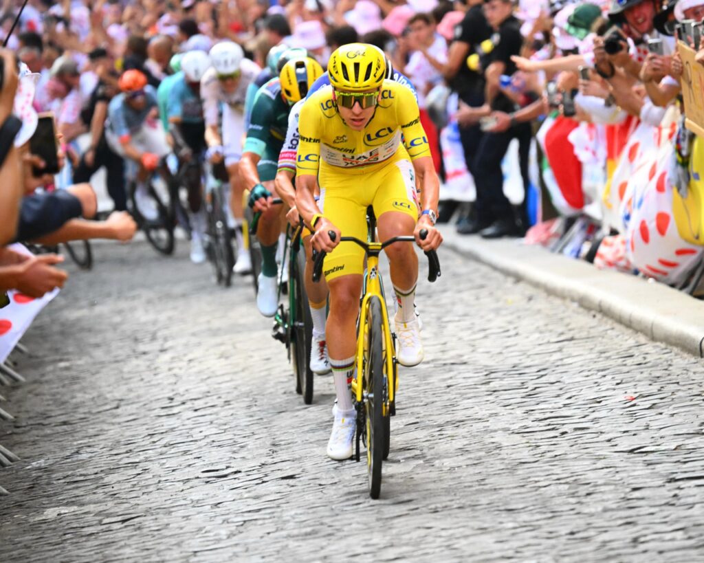 Tadej Pogacar remporte le Tour de France 2026 et entre dans l&rsquo;histoire