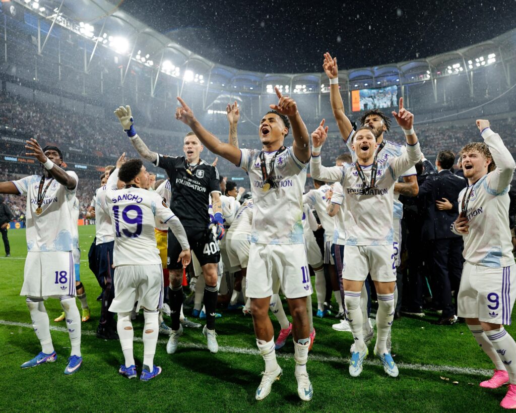 Aston Villa Célèbre Son Triomphe Historique en Ligue Europa