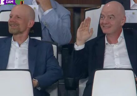 Gianni Infantino confirmé à la présidence de la FIFA après une réunion à Rabat