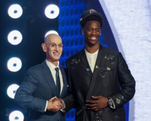 AJ Dybantsa sélectionné par les Washington Wizards avec le premier choix du draft NBA