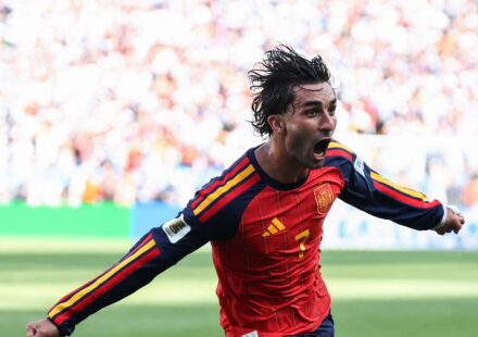 Le Paris Saint-Germain recrute Ferran Torres de Barcelone pour 50 millions d&rsquo;euros