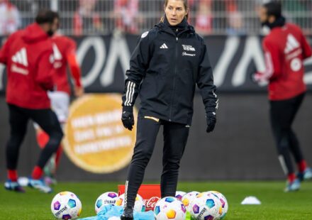 L&rsquo;arrivée d&rsquo;Eta comme entraîneuse marque une avancée pour les femmes dans le football