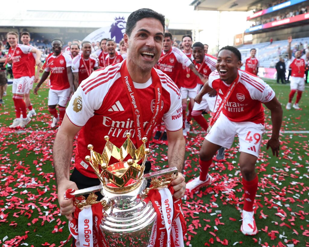 Keir Starmer devrait-il s&rsquo;inspirer du leadership de Mikel Arteta ?