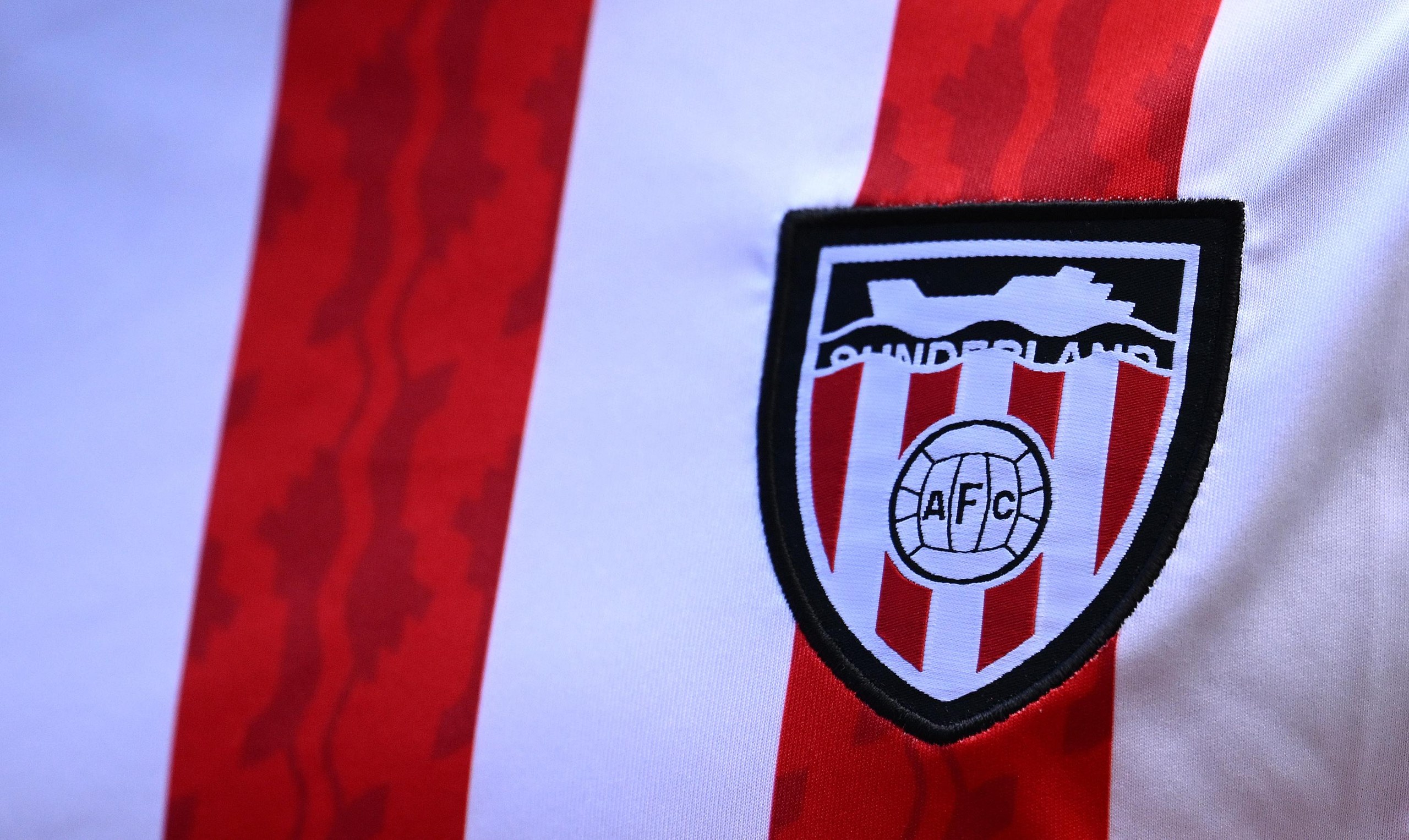 Coventry City FC v Sunderland AFC - Sky Bet ChampionshipCOVENTRY, ENGLAND - MARCH 15: A detail picture of the redesigned retro badge on the Sunderland shirt to highlight the impact of the climate crisis on England's north-east, both now and in the future during the Sky Bet Championship match between Coventry City FC and Sunderland AFC at The Coventry Building Society Arena on March 15, 2025 in Coventry, England. (Photo by Stu Forster/Getty Images)