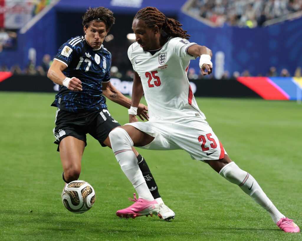 Djed Spence transféré à l&rsquo;Inter Milan pour 25,6 millions de livres