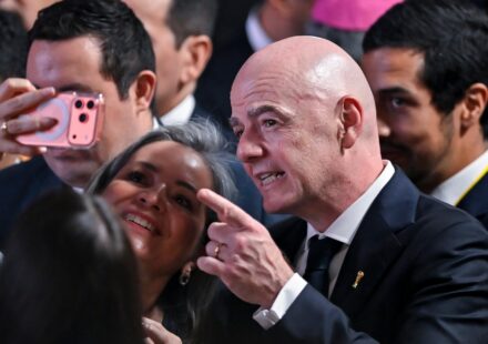 Uefa, Concacaf et AFC demandent la démission d&rsquo;Infantino et évoquent de nouvelles compétitions