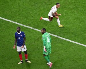 L&rsquo;Espagne atteint la finale de la Coupe du Monde après les buts d&rsquo;Oyarzabal et Porro