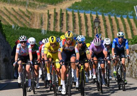 Le Tour de Grande-Bretagne Femmes 2026 débute avec un hommage à Finlay Tarling