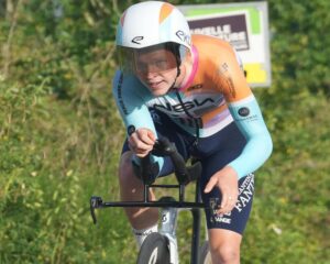 Des responsables du cyclisme critiqués pour leur réaction à la mort de Fin Tarling