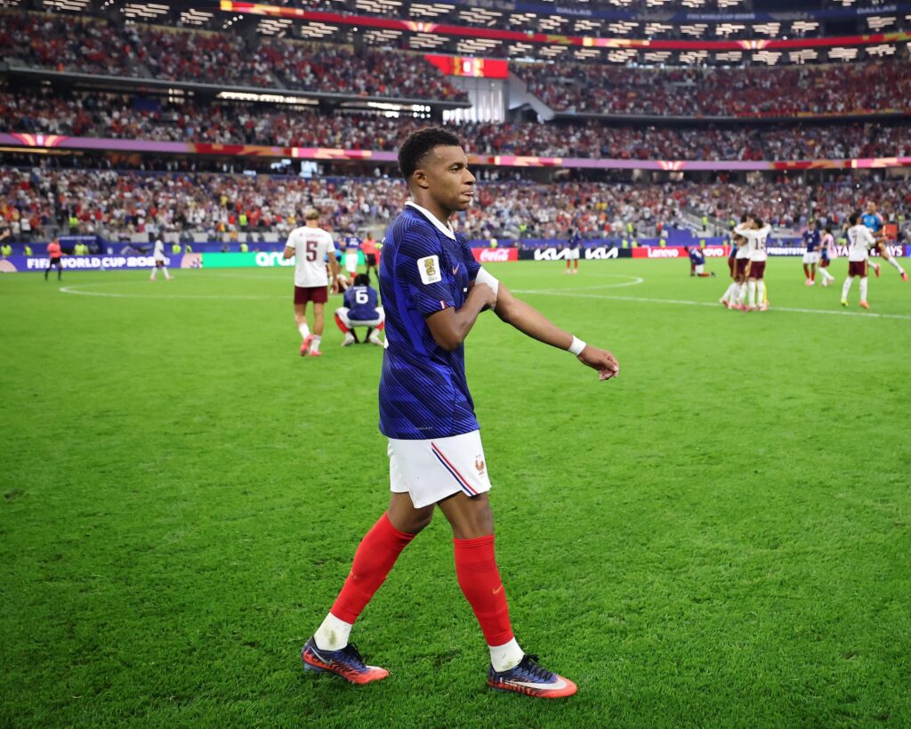 Kylian Mbappé ressent le poids du temps après un nouvel échec de la France en Coupe du Monde