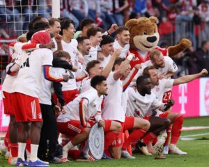 Le Bayern Munich remporte son 35e titre de Bundesliga après une victoire contre Stuttgart