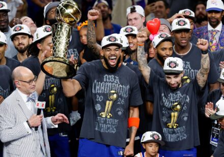 Les Knicks prévoient une visite à la Maison Blanche après des sifflets au Madison Square Garden