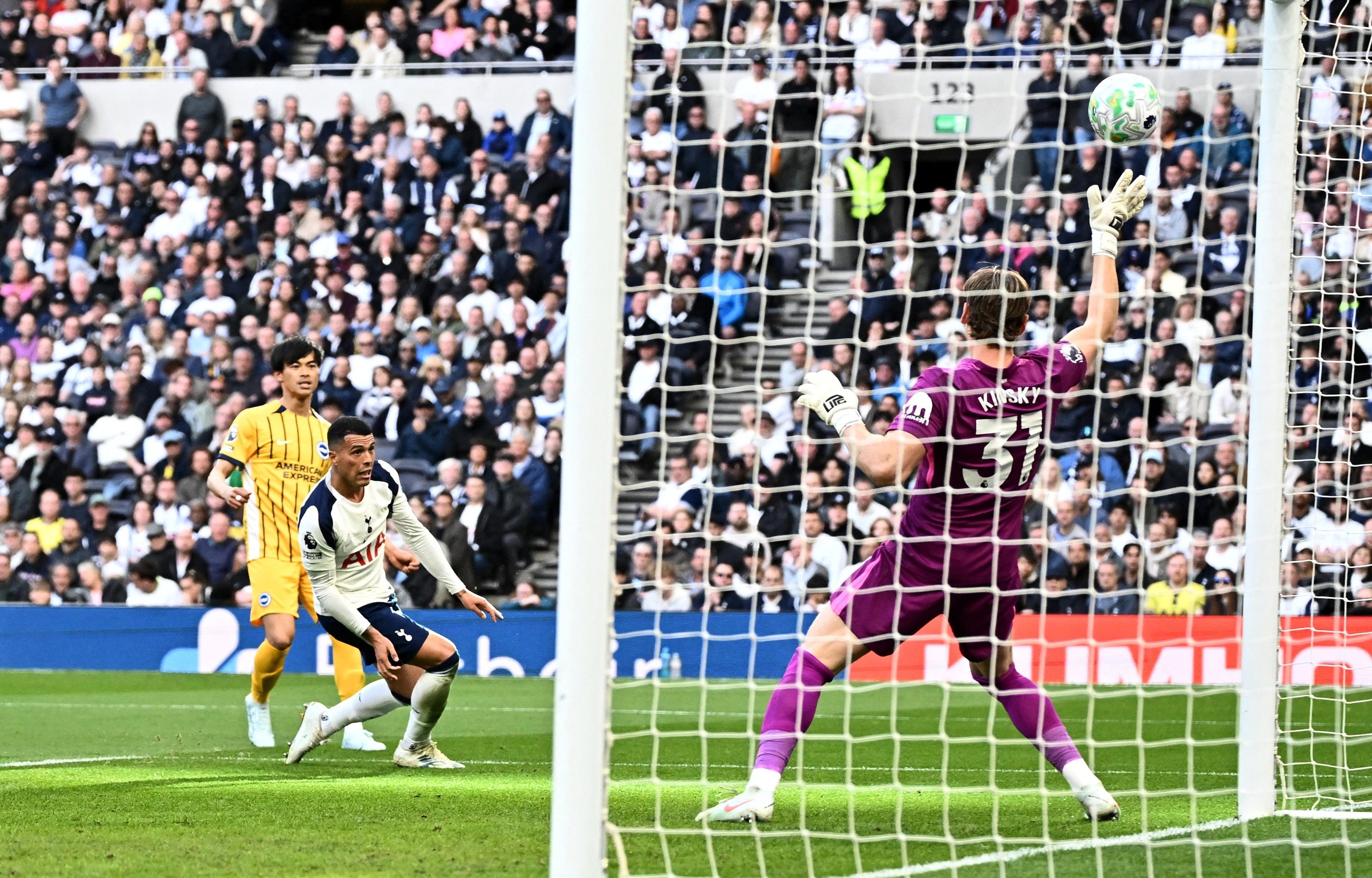 Kaoru Mitoma scores against Spurs