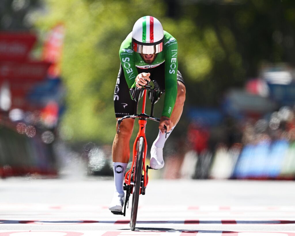 Filippo Ganna s&rsquo;impose lors du contre-la-montre de la Vuelta a España