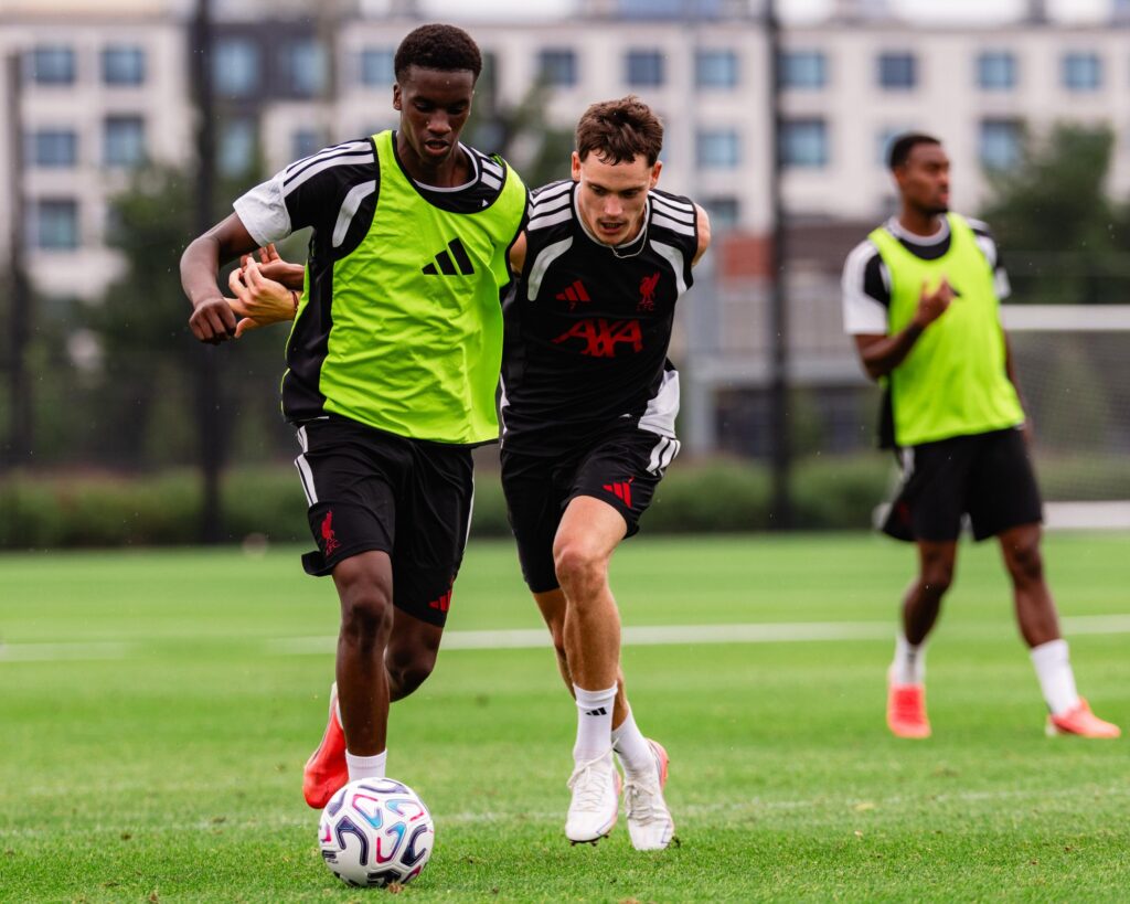 Iraola pressé de combler les lacunes de Liverpool avant le début de la Premier League