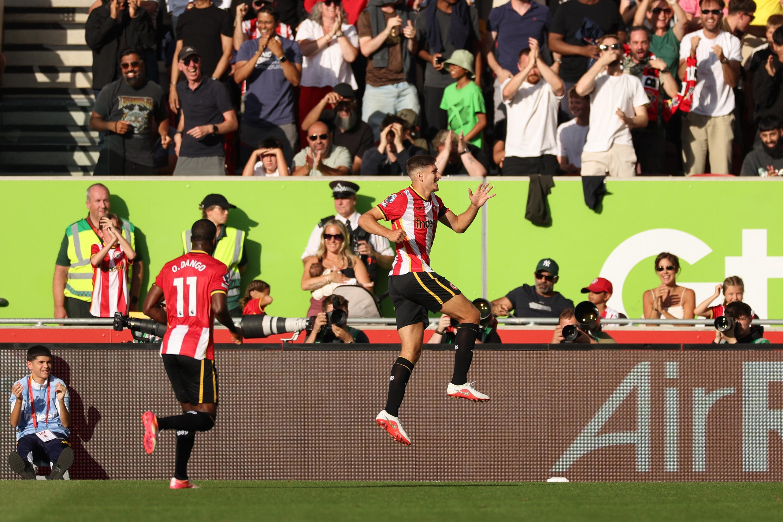 Brentford's Vitaly Janelt celebrates scoring the team's second goal.