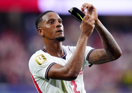 Arsenal finalise le transfert d&rsquo;Ezri Konsa pour 51 millions de livres, Wan-Bissaka rejoint Aston Villa