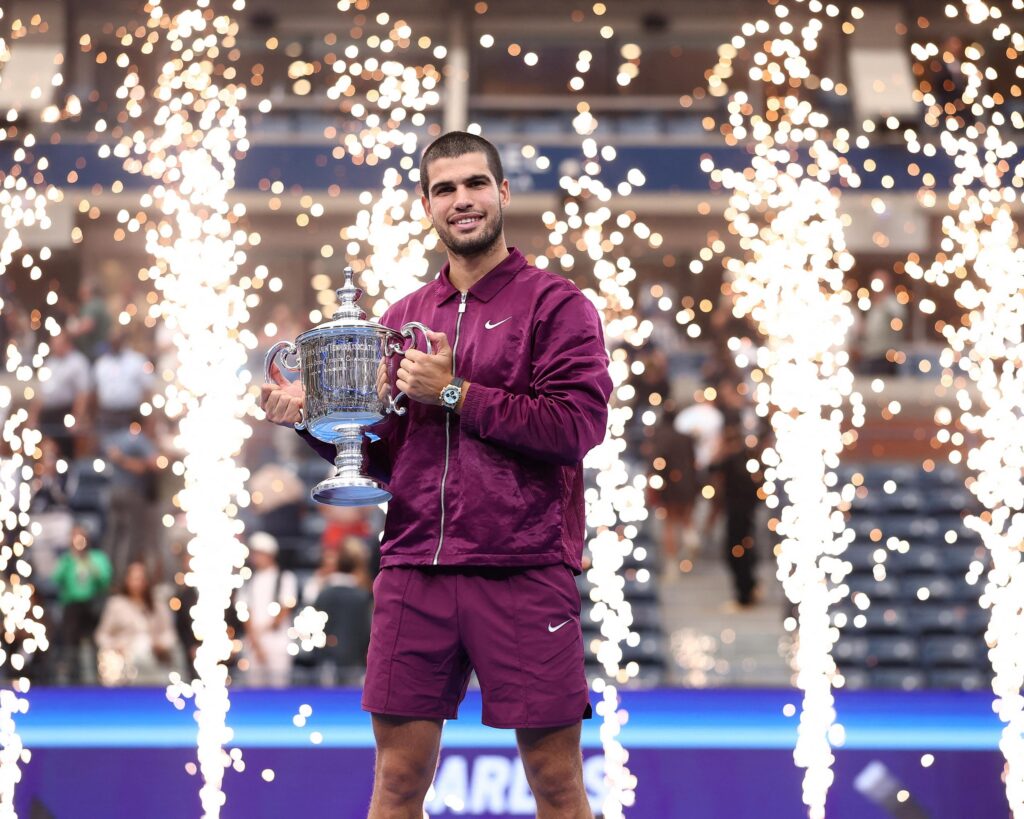 Carlos Alcaraz remporte l&rsquo;US Open face à Jannik Sinner en quatre sets