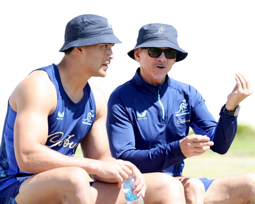 Les Wallabies affrontent le Japon sous une chaleur accablante pour les débuts de Les Kiss