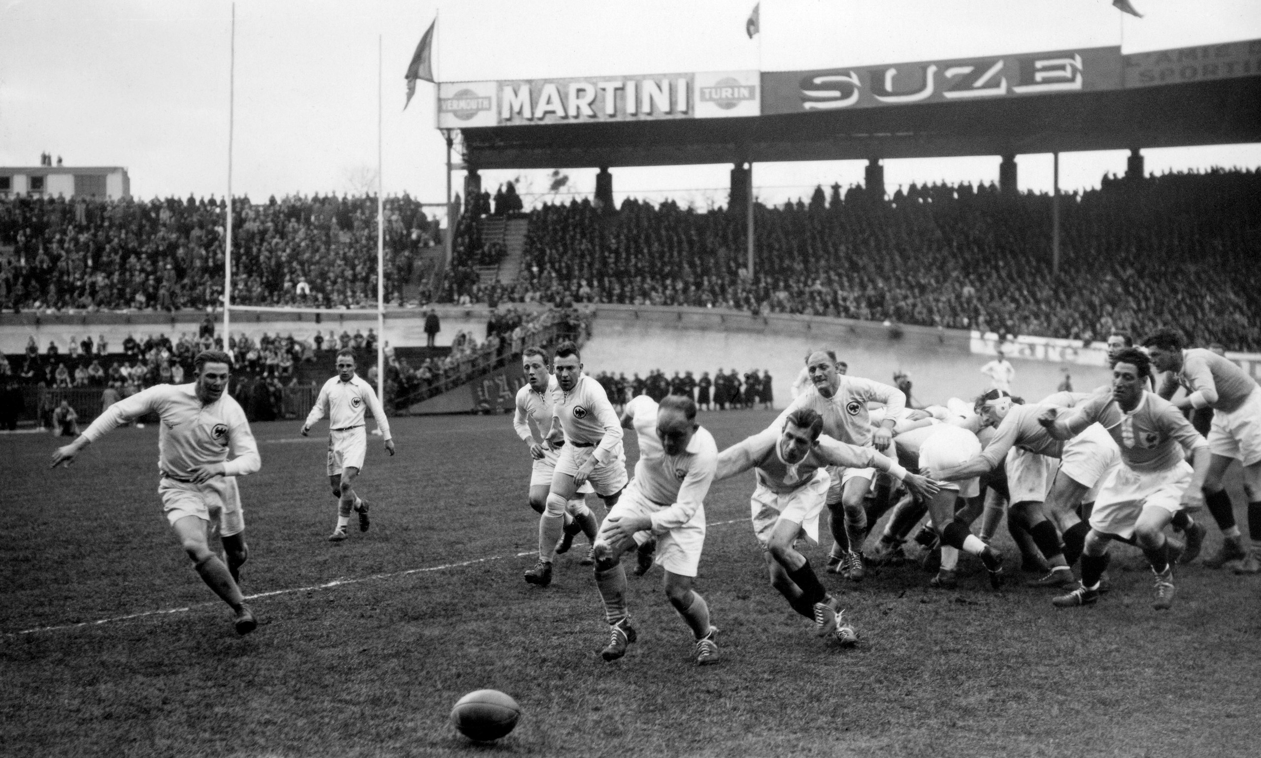 Picture taken on March 24, 1935 shows a rugby match between France and Germany in Paris. (Photo by - / AFP) (Photo by -/AFP via Getty Images)
