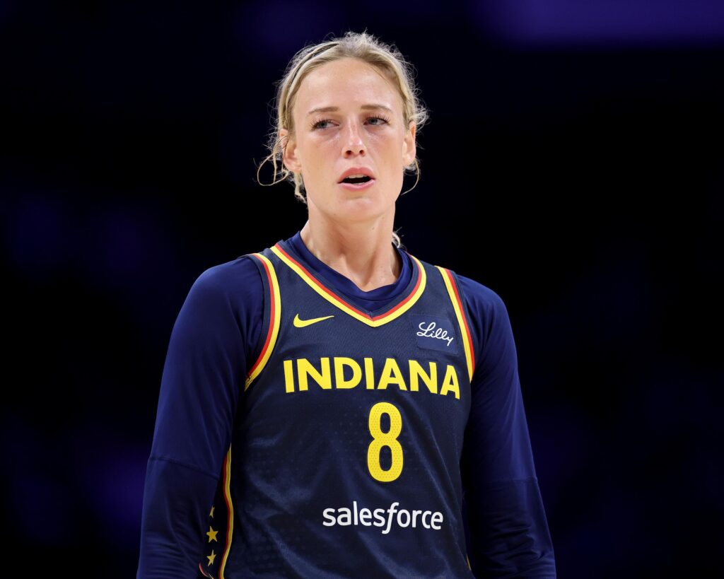 Sophie Cunningham s&rsquo;engage dans les tensions politiques du sport