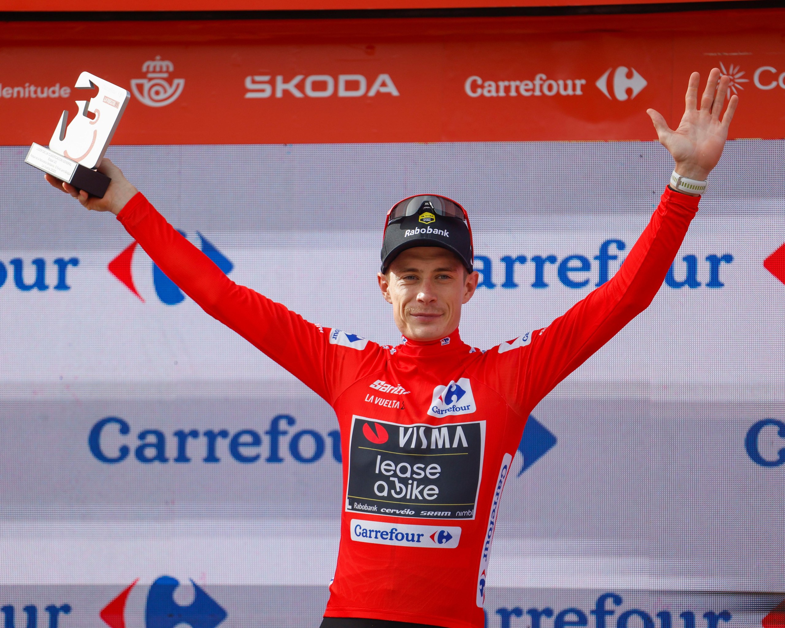 Jonas Vingegaard reclaimed the overall lead as the two-times Tour de France winner seeks a first Vuelta title.