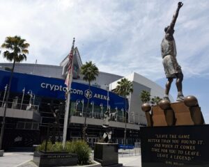 Les Lakers de Los Angeles atteignent une valorisation de 12,5 milliards de dollars
