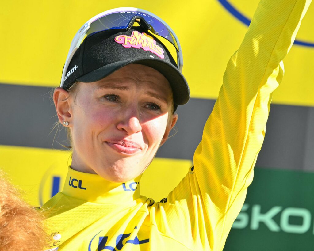Kasia Niewiadoma wins on Mont Ventoux and takes the lead in the Tour de France Femmes