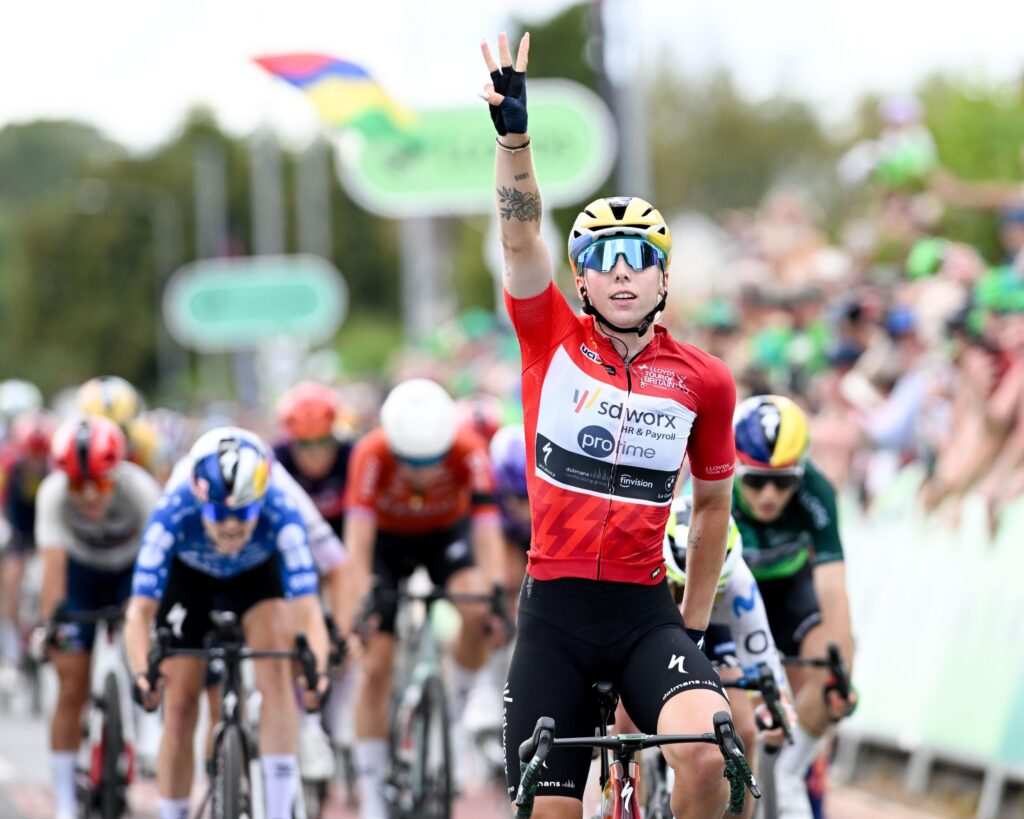 Lorena Wiebes triomphe lors de la quatrième étape du Tour de Grande-Bretagne féminin