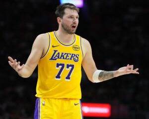 Les Los Angeles Lakers pourraient changer de propriétaire pour 12,5 milliards de dollars