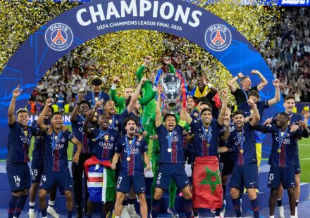 Le Paris Saint-Germain conserve son titre de Ligue des champions après la victoire aux tirs au but contre Arsenal