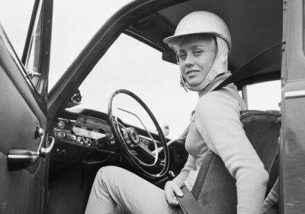 Ewy Rosqvist, pionnière du rallye, décède à 94 ans