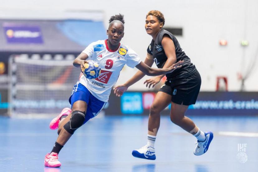 Les Bleuettes s&rsquo;imposent 55-2 face aux Fidji lors du Mondial U18