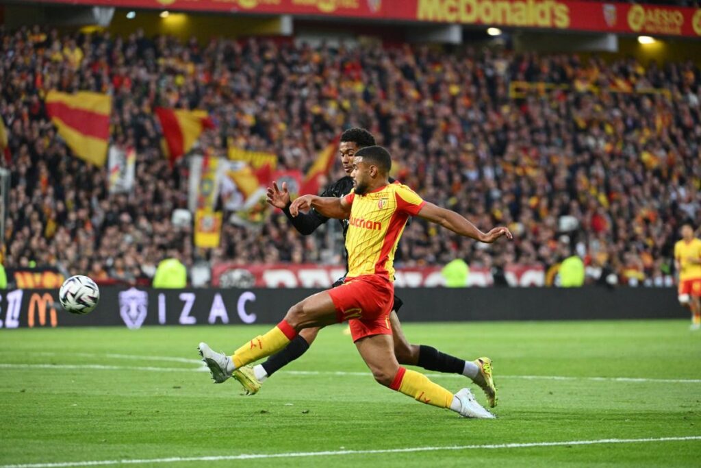 PSG affronte Lens dans un match jugé « à risque » pour la lutte contre le hooliganisme