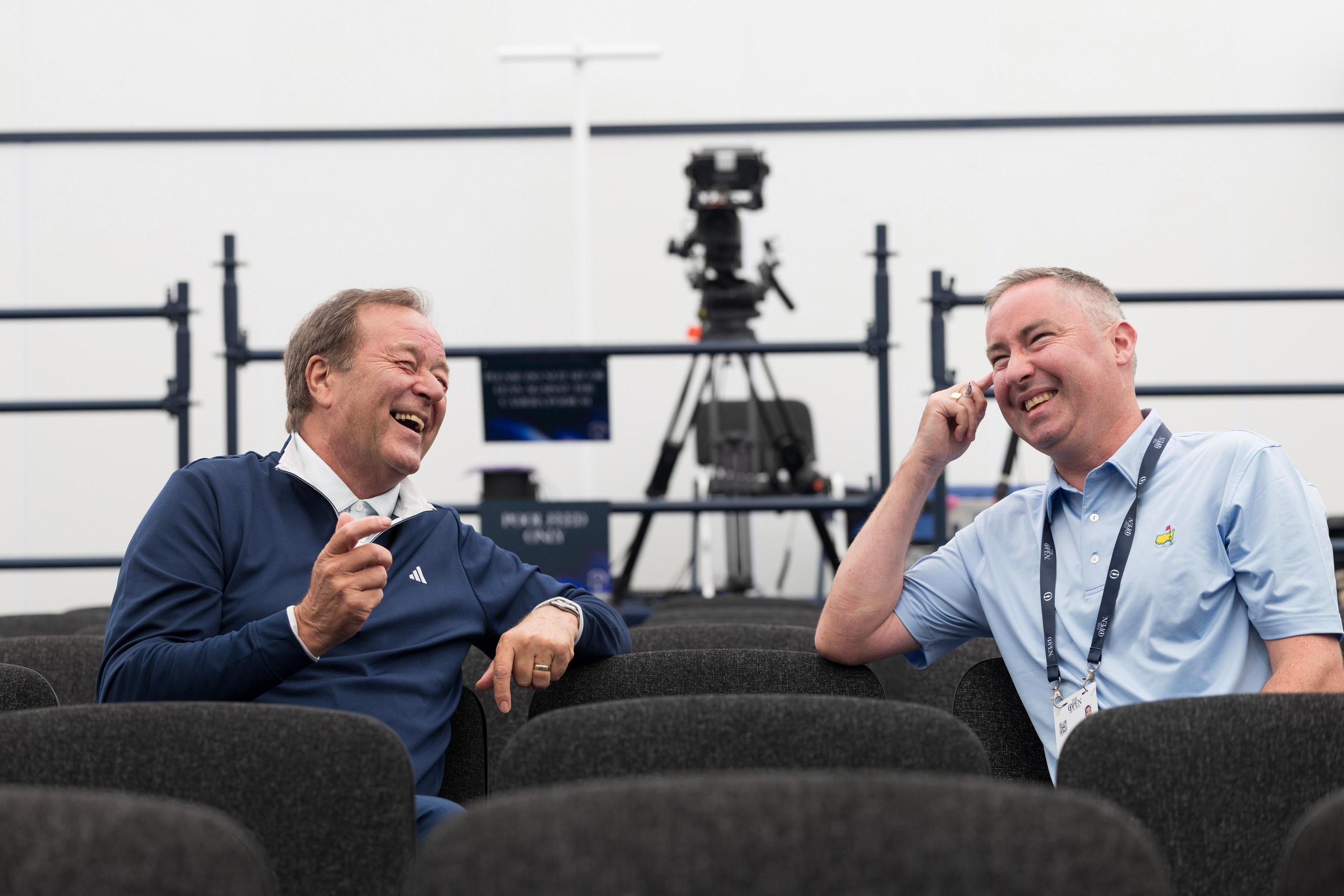 Ewen Murray (left) sits and chats to Ewan Murray at Royal Birkdale