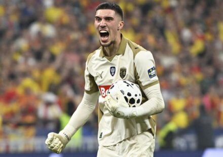 Robin Risser (Lens) célèbre la victoire en Coupe de France : « On rentre dans l&rsquo;histoire ! »