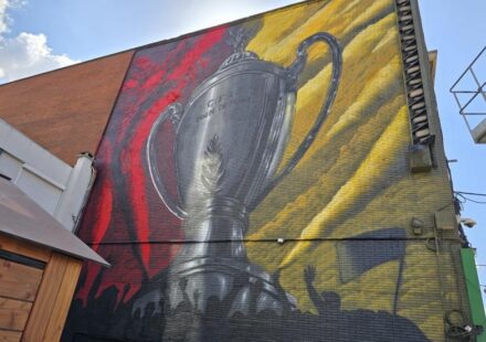 Une immense fresque rend hommage à la victoire de Lens en Coupe de France