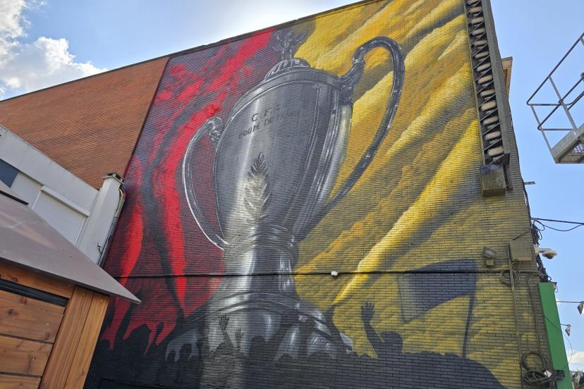 Une immense fresque rend hommage à la victoire de Lens en Coupe de France