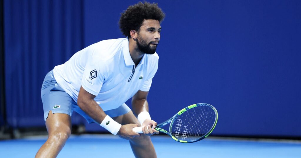 Arthur Fils surpasse Alex de Minaur et atteint les quarts de finale à Cincinnati