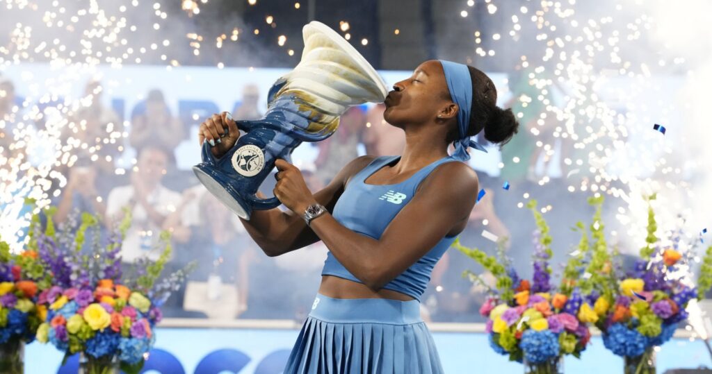 Coco Gauff s&rsquo;impose face à Jessica Pegula et remporte son deuxième titre à Cincinnati