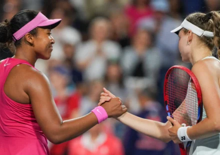 Rybakina renverse Osaka et se prépare à affronter Gauff pour la première fois depuis 2022