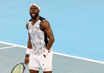 Tiafoe surmonte trois balles de set et atteint la finale à Cincinnati