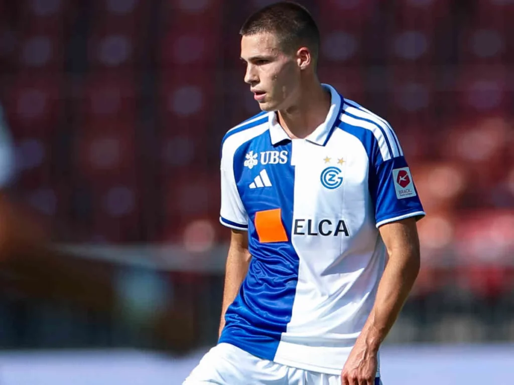 AJ Auxerre améliore son offre pour le milieu de terrain Tim Meyer